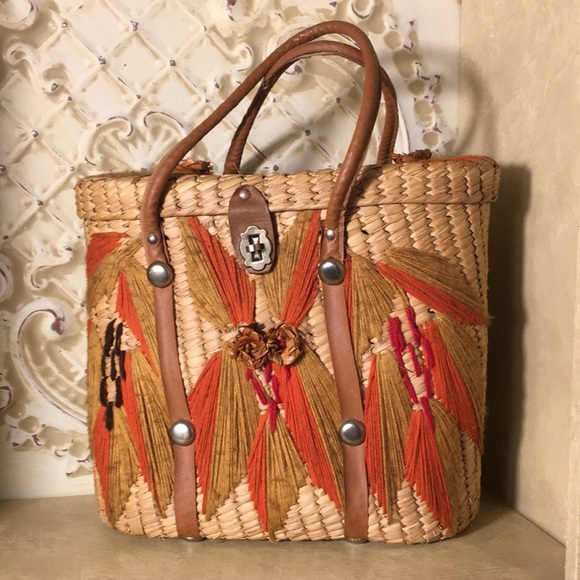 Awesome Wicker Rattan Boho Bag Tote EXC Vintage - Picture 1 of 17